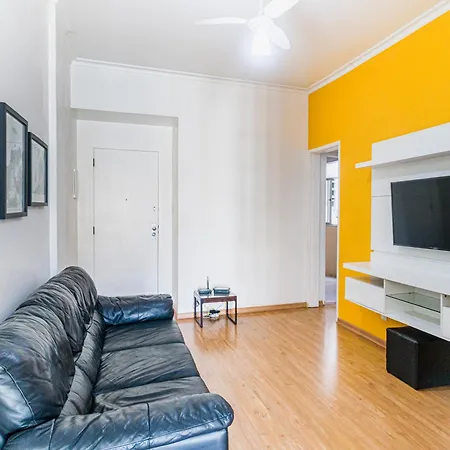Apartamento completo na praia de Copacabana 02 Quartos com vista lateral mar em andar alto, ar, wifi , netflix, pauloangerami RMVC18-3